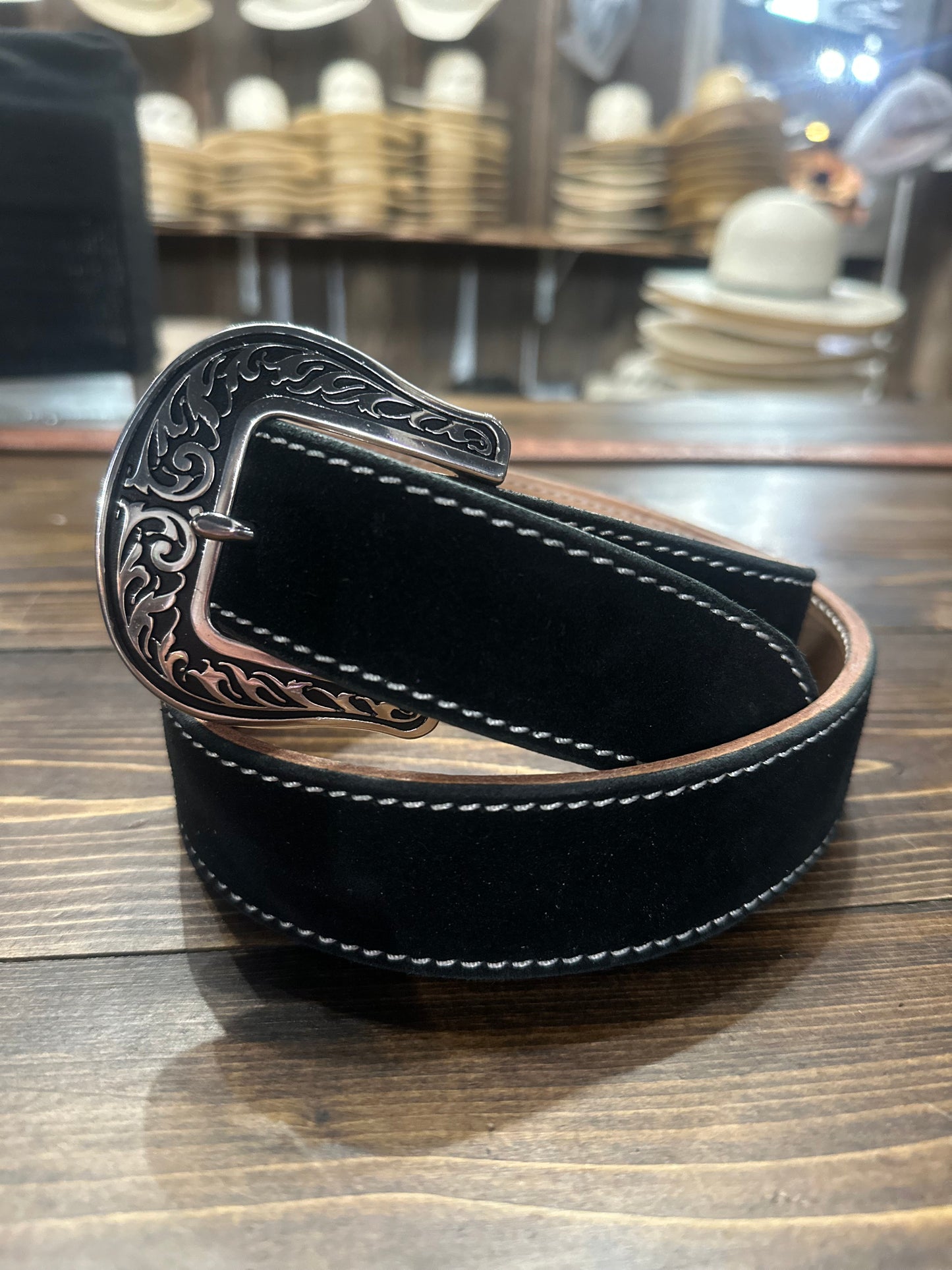 CADILLAC BLACK WHITE SINGLE STITCH